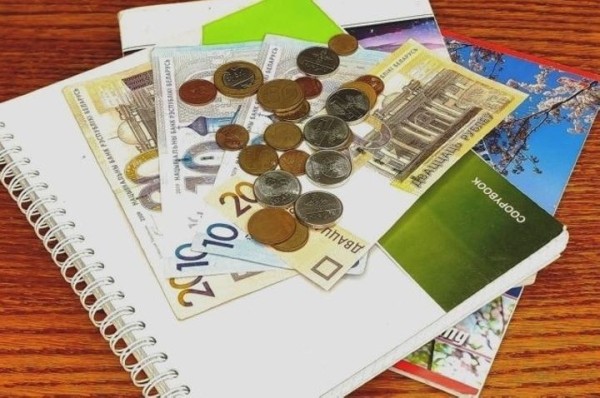 Минобр пояснил, как теперь будут выплачивать стипендии студентам Минобр пояснил, как теперь будут выплачивать стипендии студентам