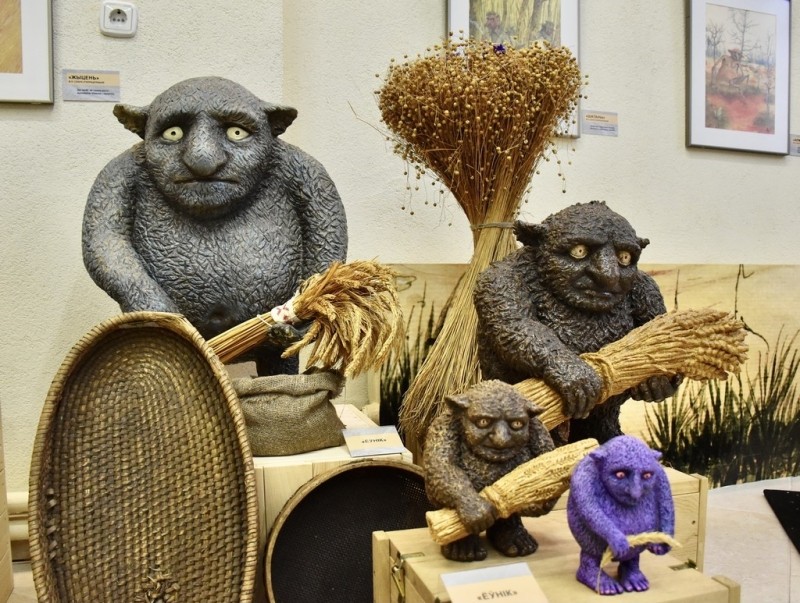 В Витебске открылась выставка «Герои белорусских сказок, мифов и легенд»
В Витебске открылась выставка «Герои белорусских сказок, мифов и легенд»