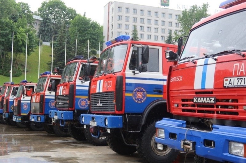 Пожар на производстве тротуарной плитки в Витебске: спасатели ликвидировали возгорание
Пожар на производстве тротуарной плитки в Витебске: спасатели ликвидировали возгорание
